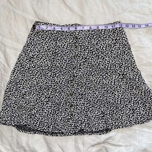 Summer High Rise Mini Skirts - Picture 7 of 7